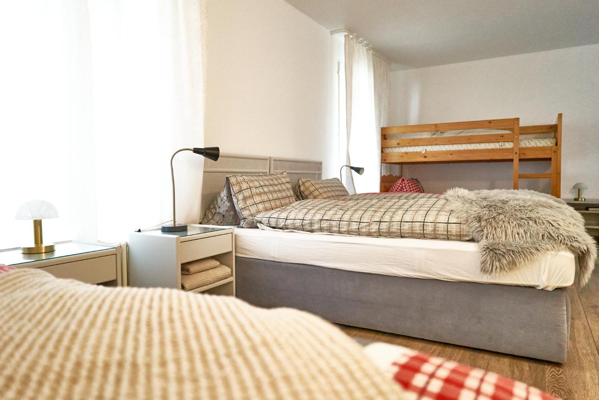 Family Room By Interlaken Parking Darligen Ngoại thất bức ảnh